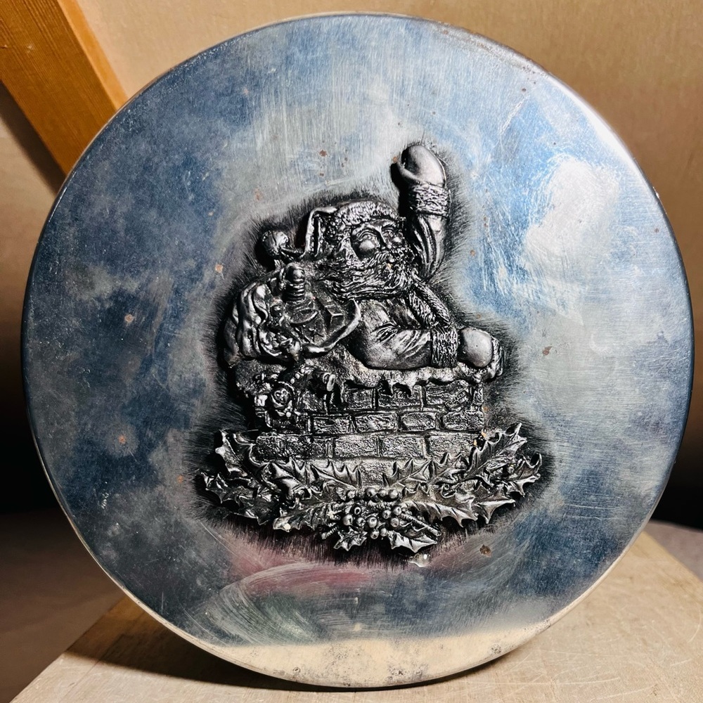 Vintage Metzke Pewter Santa Clause Tin
